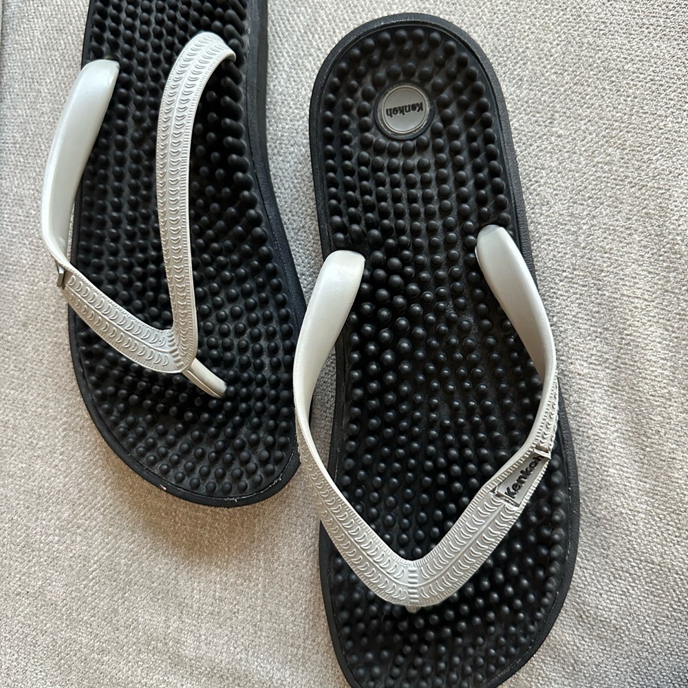 Kenkoh reflexology sandals 8-8.5